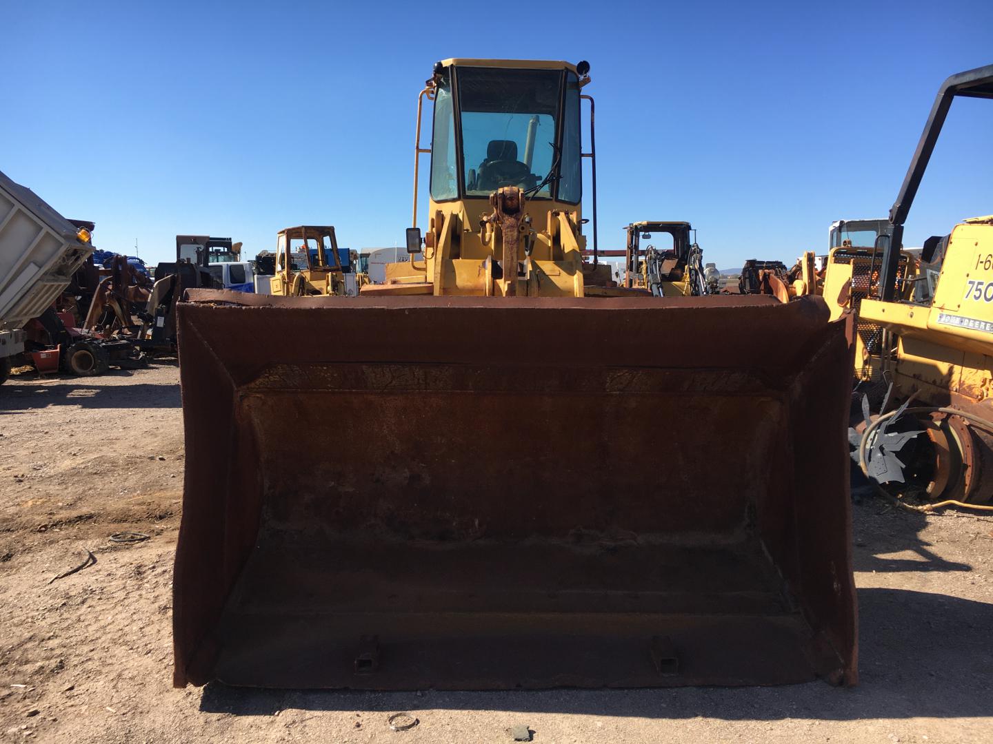 CATERPILLAR 916